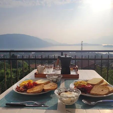 Bella Vista Сasa de vacaciones Baveno